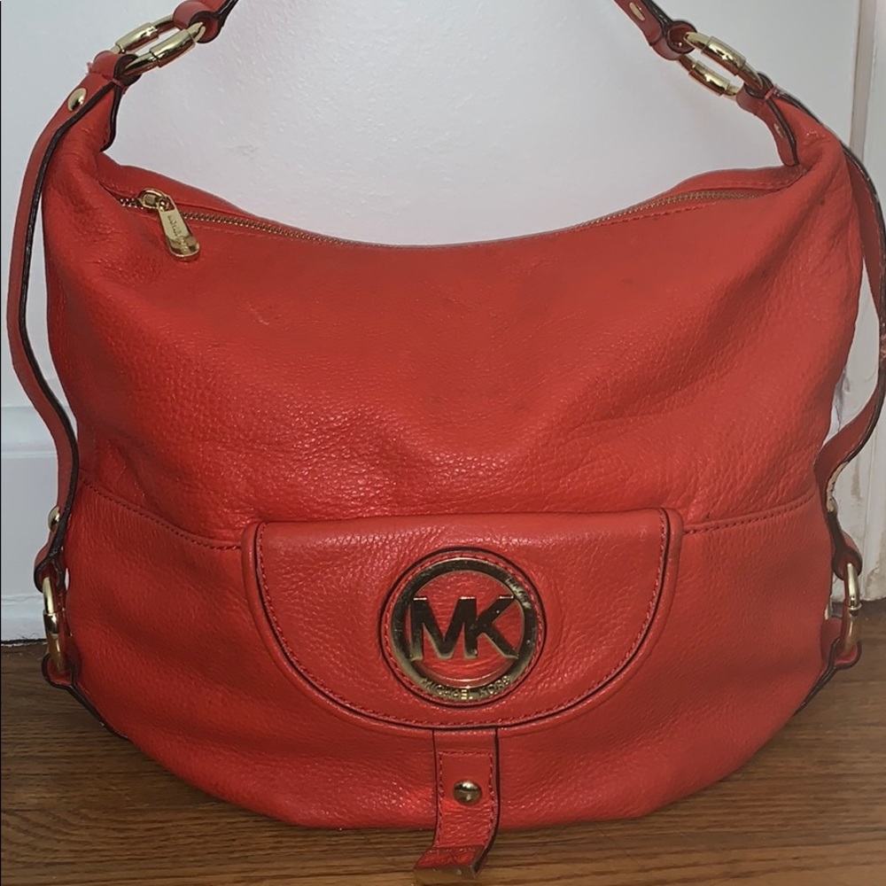 100% Leather Michael Kors handbag/shoulderbag MK